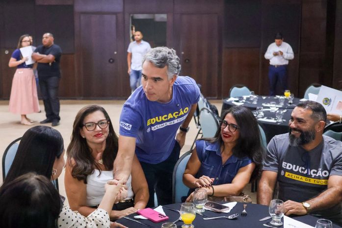 Rafael Brito celebra sanção da isenção do Imposto de Renda e destaca ganhos para os professores de Alagoas