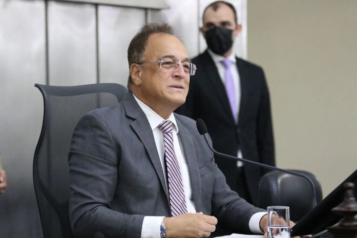 Deputado Galba Novaes (MDB) assume interinamente a presidência da Assembleia Legislativa de Alagoas