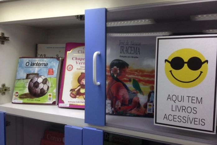 Acervo estará disponível no ônibus