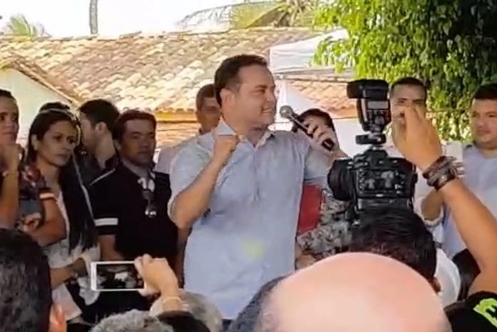 Video: Renan Filho diz que enquanto “eles dançam forró” ele trabalha