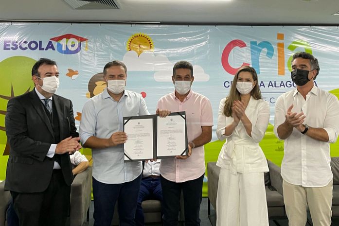 Prefeito Neno Freitas assina ordem de serviço para primeira creche do Programa CRIA em Branquinha