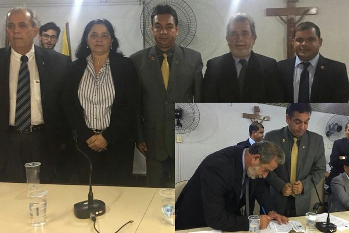 Agenor (destaque assinando) traça planos de união com o Executivo para o bem de Palmeira