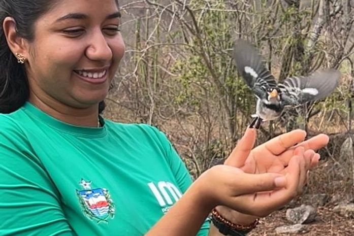 Céu do Sertão ganha mais cores com soltura de 38 aves resgatadas pela FPI