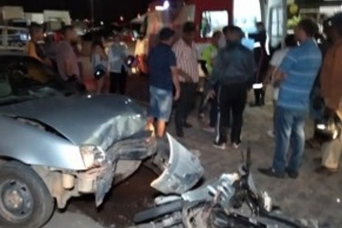 Motociclista ficou ferido após colisão com carro em Arapiraca.