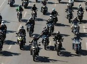 Brasília: presidente faz passeio de moto neste domingo de Dia dos Pais