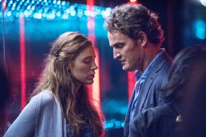 Casal precisa rever a dinâmica do relacionamento em "Por Trás dos Seus Olhos"