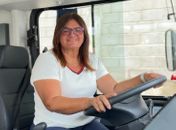 Prefeita Ziane Costa entrega frota de ônibus e novos equipamentos para a educação nesta sexta-feira

