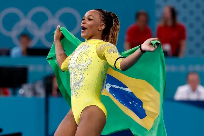 Rebeca Andrade é prata no individual geral na ginástica em Paris