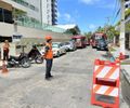 Rua é interditada após incêndio atingir apartamento de prédio na Ponta Verde