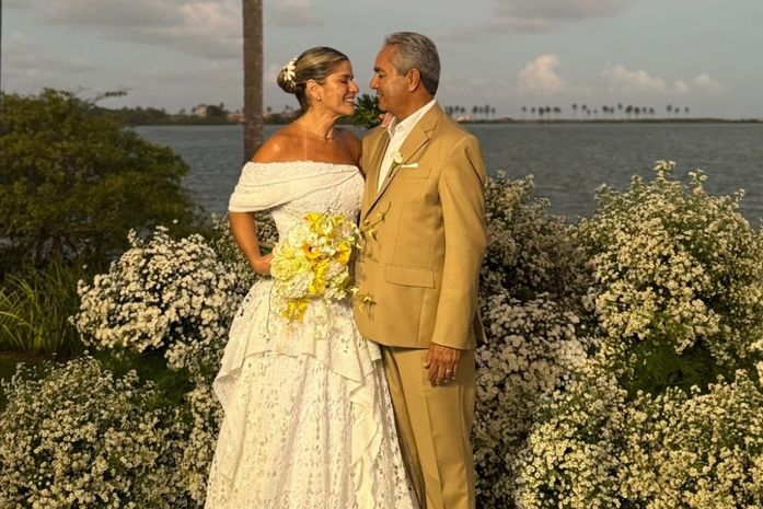 Deputado estadual celebra casamento com grande festa
