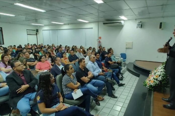 Contadores lotam "Bate-Papo com a Receita" em Arapiraca