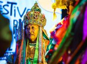 Apresentação do Guerreiro Campeão do Trenado se apresenta no palco Pétala, na Associação Comercial do Jaraguá