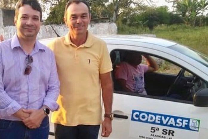 Prefeito de Anadia e representante da CODEVASF realizam visita técnica ao povoado que receberá pavimentação asfáltica