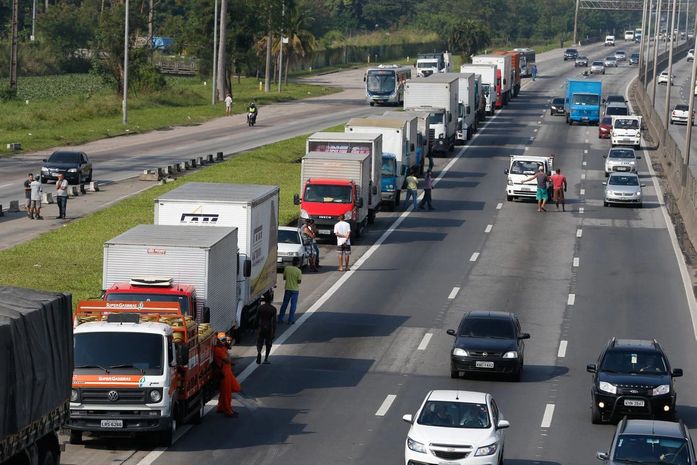 Greve dos caminhoneiros custará R$ 15 bilhões para a economia, diz MF