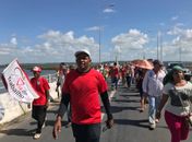 Membros de movimento participam de ato nesta sexta-feira (14)