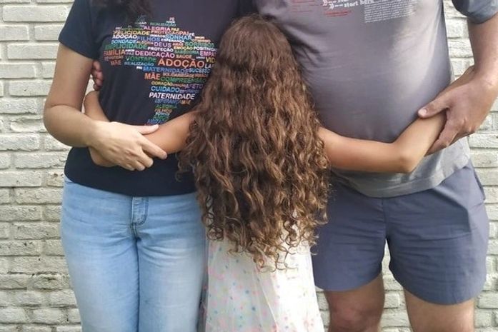 Família luta pela guarda de criança de 9 anos, adotada há seis, em BH