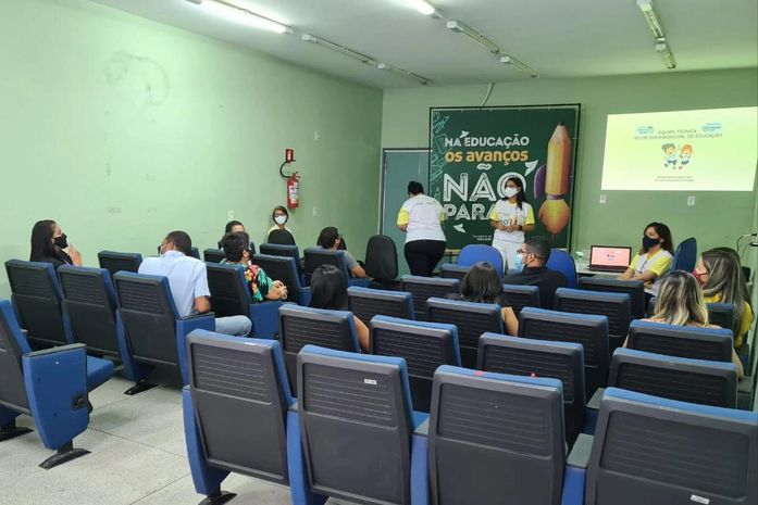 Comitê Estratégico de Santana do Mundaú se reúne para avaliação de retorno das aulas