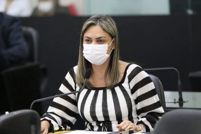 Deputada Flávia Cavalcante