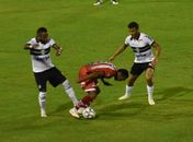 CRB empata com o Coritiba, entra em crise e se complica no Z4 da Série B