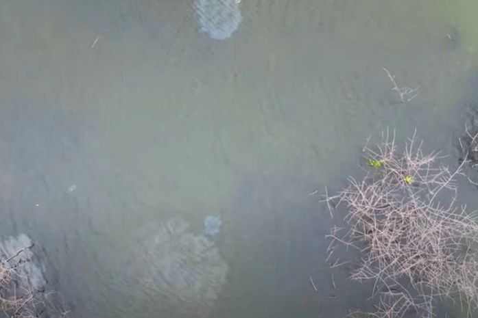 Drone flagra manchas e movimentações atípicas perto da Mina 18, na Lagoa Mundaú