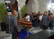 Corpo esta sendo velado no saguão da Assembléia Legislativa. Sepultamento está marcado para a tarde desta terça-feira (11).