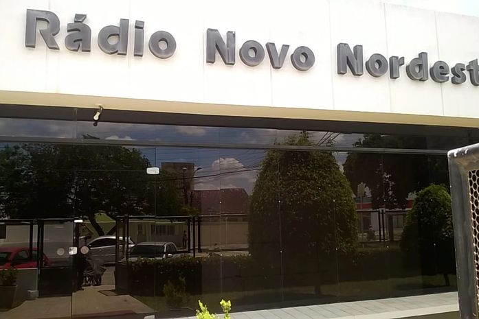 Primeira rádio de Arapiraca migra de faixa após 40 anos e renova programação