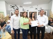 Prefeitura entrega certificados e anuncia novo curso pelo programa "Qualifica + Delmiro"