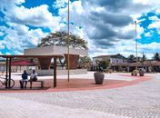 Praça da Prefeitura vira cartão postal depois de sua reforma