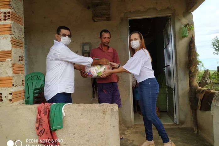 Prefeito Aldo Popular usa cestas básicas para fazer campanha política antecipada em Porto Real do Colégio