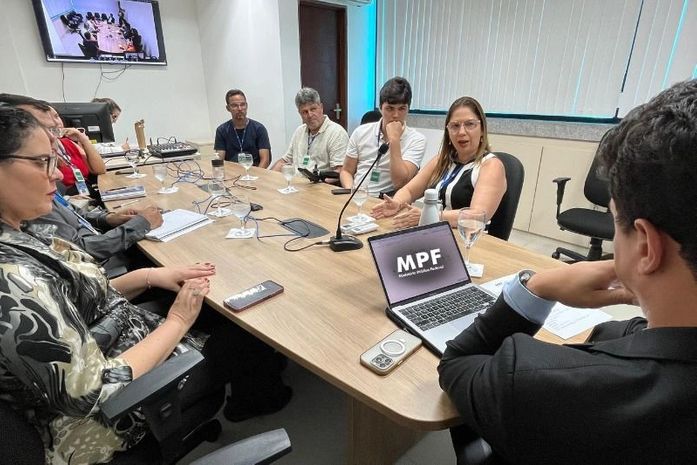 MPF ouve estudante e investiga denúncia de falta de acessibilidade em faculdade de Maceió