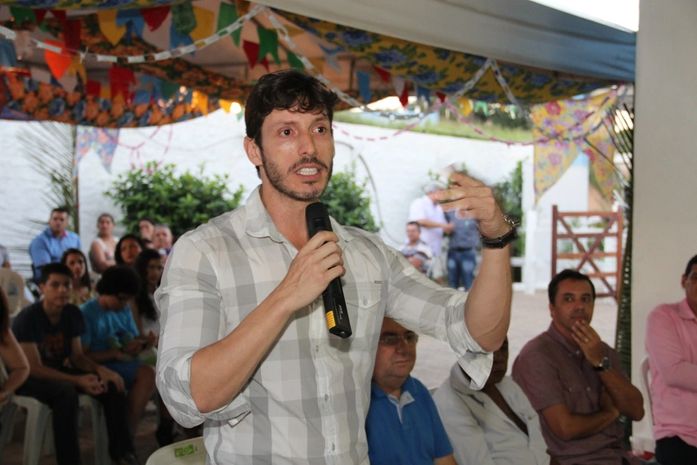 Em desabafo dramático, Daniel Rocha faz apelo pela liberação de medicamentos judicializados