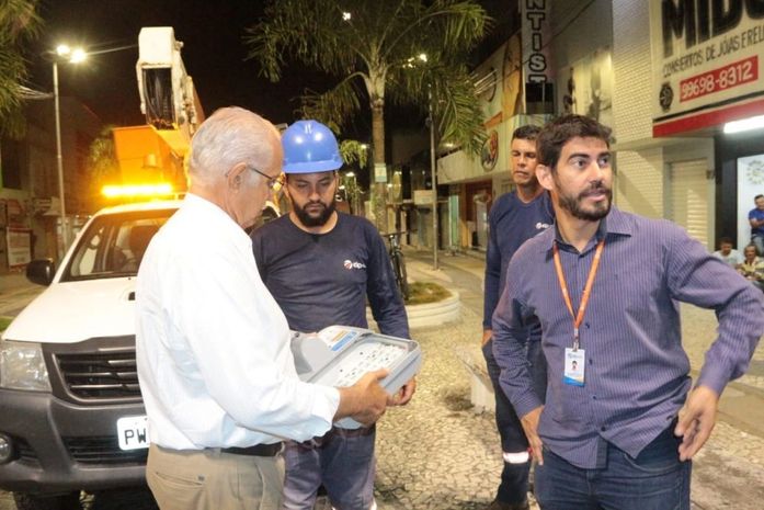 Prefeitura de Arapiraca investe R$ 3,5 milhões em lâmpadas LED e melhora iluminação pública no município