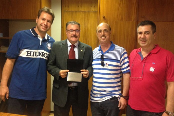 Deputado Cícero Almeida é homenageado por lotéricos de Alagoas