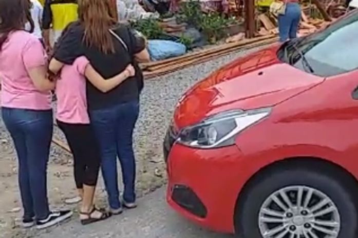 Teto de restaurante desaba e deixa feridos em Marechal Deodoro