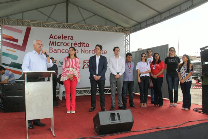 Prefeitura de Arapiraca leva serviços gratuitos a evento do Banco do Nordeste
