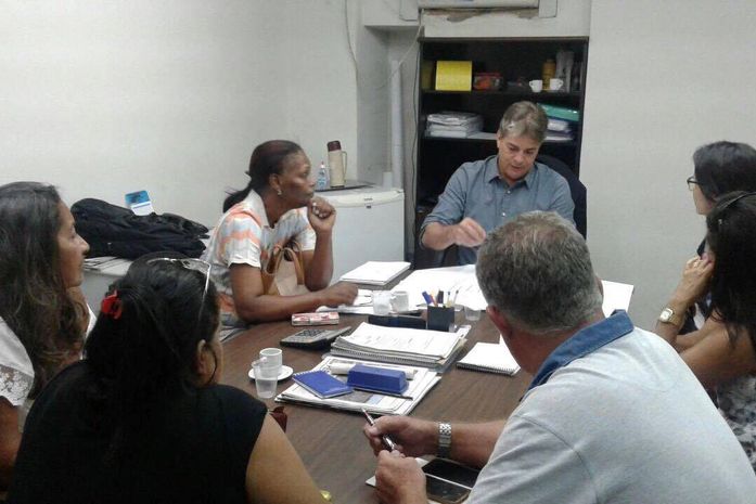 Fátima Santiago reivindica pavimentação asfáltica para diversos bairros de Maceió