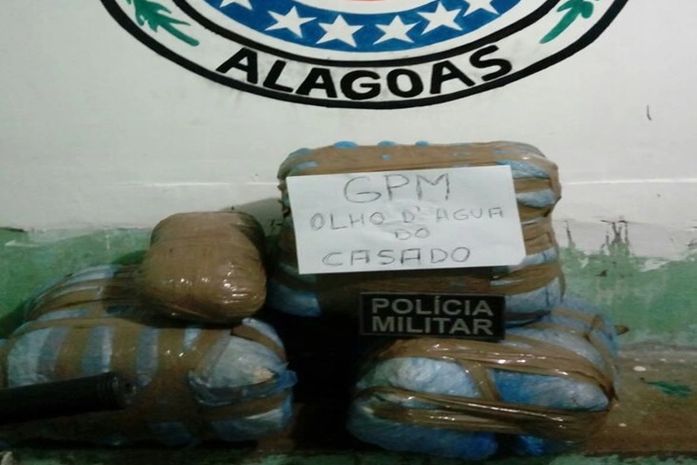 Dupla é presa com 35,5 kg de maconha no Sertão; droga seria entregue em Arapiraca