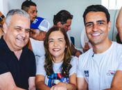 "Haverá sinais": Gaspar chama JHC de governador em post de Eudócia ao lado de ambos

