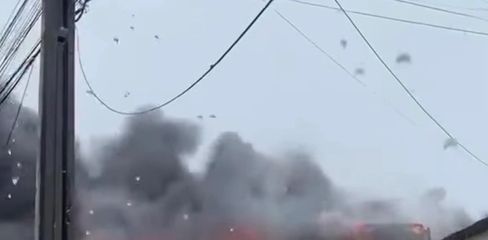 Incêndio na garagem da Prefeitura de Boca da Mata destrói ônibus e mobiliza moradores
