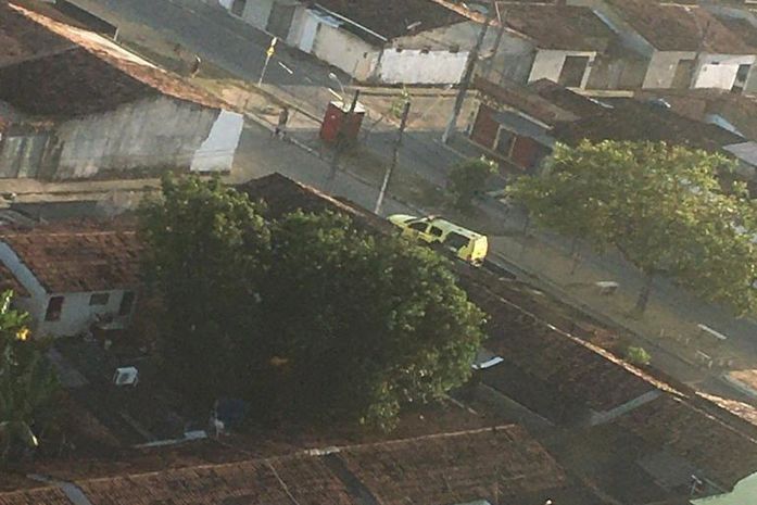 Polícia procura integrantes de facção criminosa acusados de incendiar ônibus e homicídios