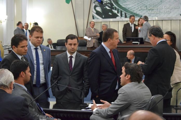 ALE aprova reajuste para servidores do Detran e outros projetos
