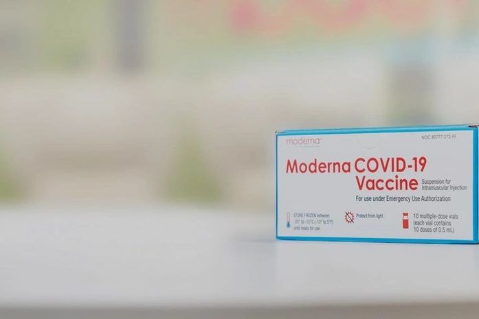 Vacina da Moderna é 96% eficaz em adolescentes, diz estudo inicial