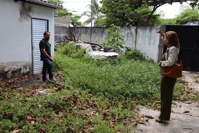 Ratos, cobras e inquéritos parados: delegacia funciona em ambiente insalubre no Trapiche