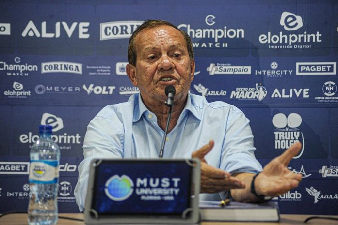Rafael Tenório lamenta “traições e críticas” e anuncia renuncia à presidência do CSA