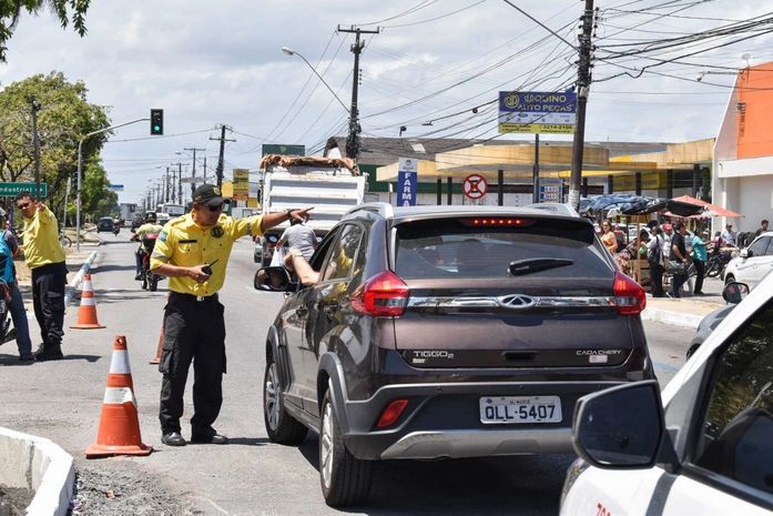 Contorno de quadra na Bomba do Gonzaga.