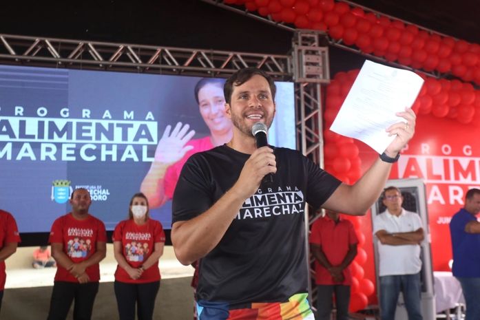R$130: Prefeito Cacau anuncia aumento para os beneficiários do Alimenta Marechal