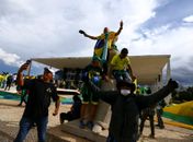 STF tem 4 votos para tornar réus 250 denunciados por atos golpistas