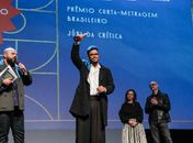 Com história ancestral e estética artesanal, filme alagoano brilha e conquista prêmio no Festival de Gramado 