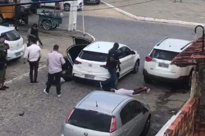 Estelionatários são presos em Marechal Deodoro.