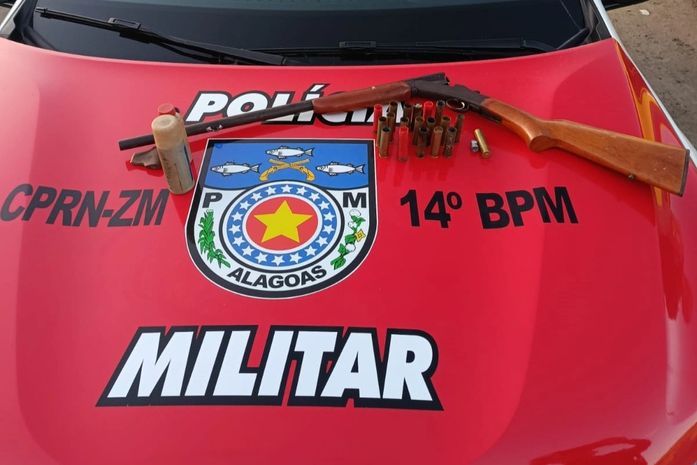Homem é preso pela PM por posse ilegal de arma de fogo em Jundiá